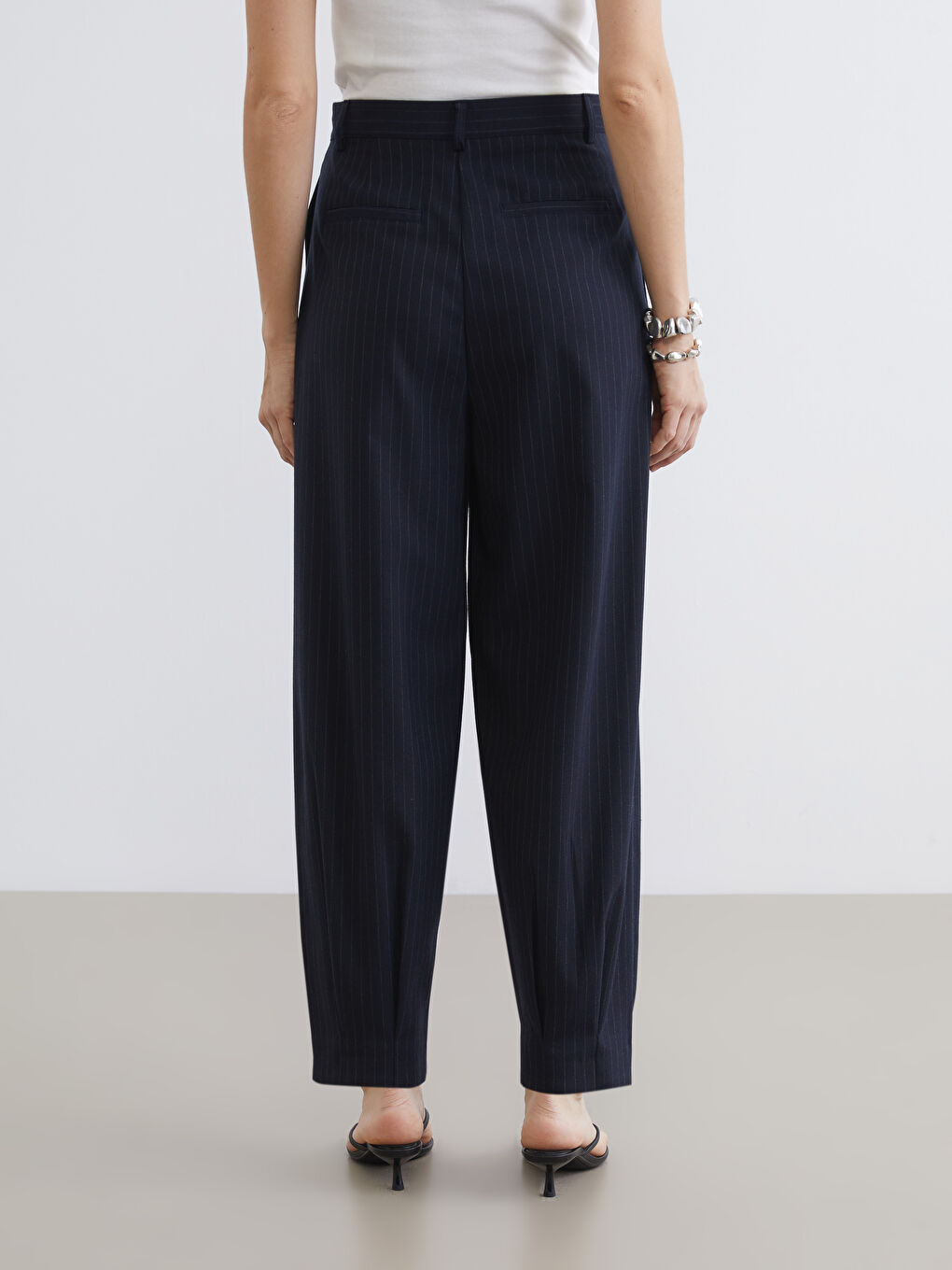 Lacivert Loose Fit Çizgili Kadın Kumaş Pantolon-3