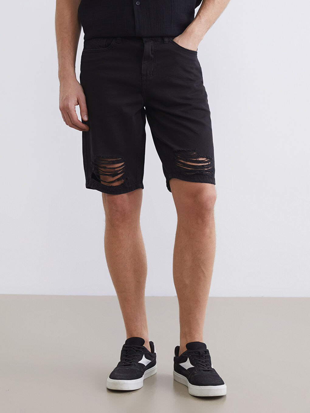 Regular Fit Men's Denim Shorts-1