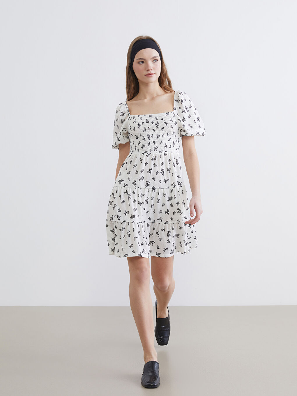 SVETLO BEŽ Haljina Žena-1