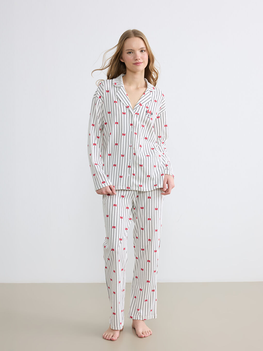 Ekru Minnie Mouse Baskılı Kadın Pijama Takım