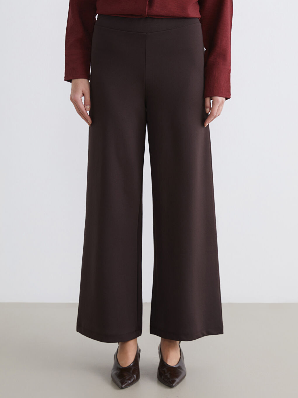 Kahverengi Beli Lastikli Geniş Paça Kadın Pantolon-1