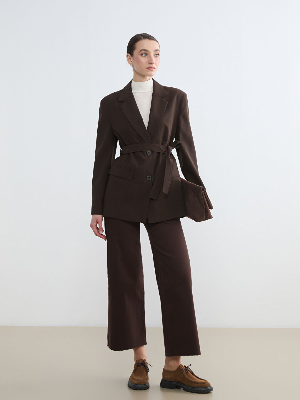 Kahverengi Beli Kuşaklı Kadın Blazer Ceket-1