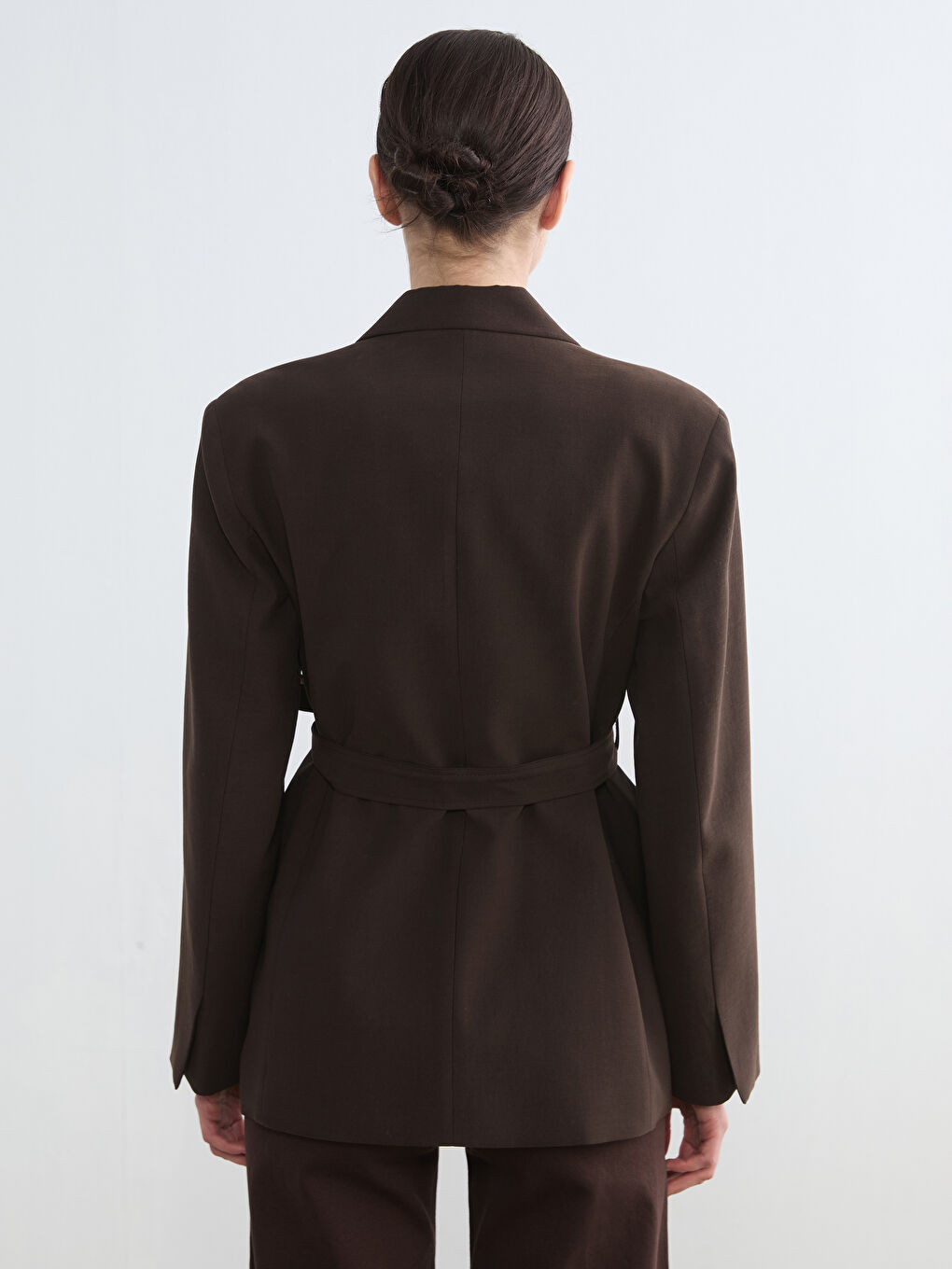 Kahverengi Beli Kuşaklı Kadın Blazer Ceket-3