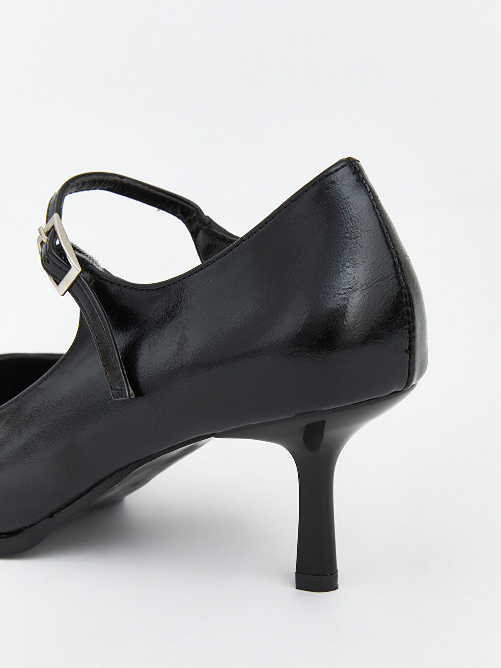 Siyah Sivri Burun Kadın Topuklu Ayakkabı-4