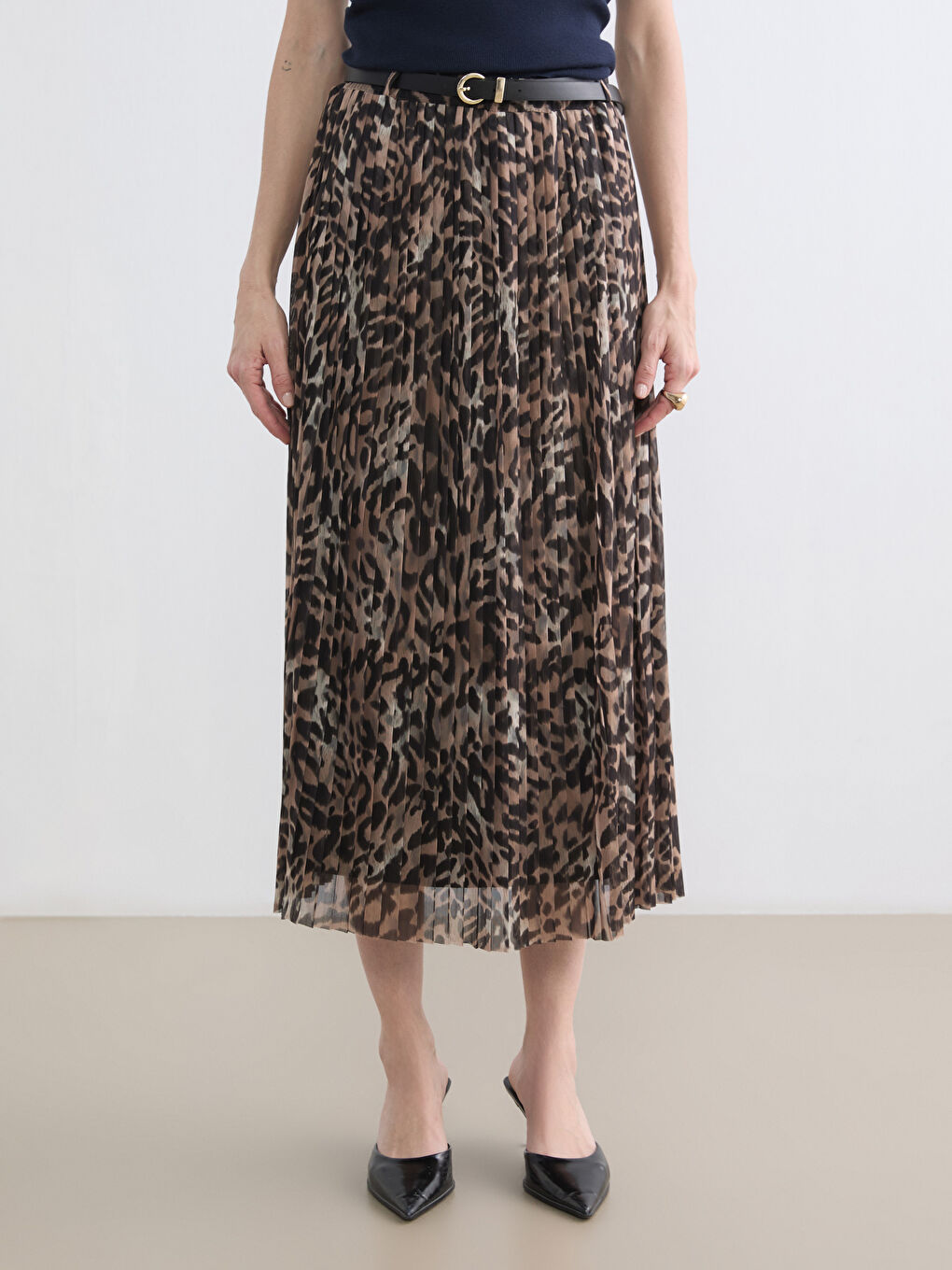 Kahverengi Beli Kemerli Desenli Şifon Pileli Etek-1