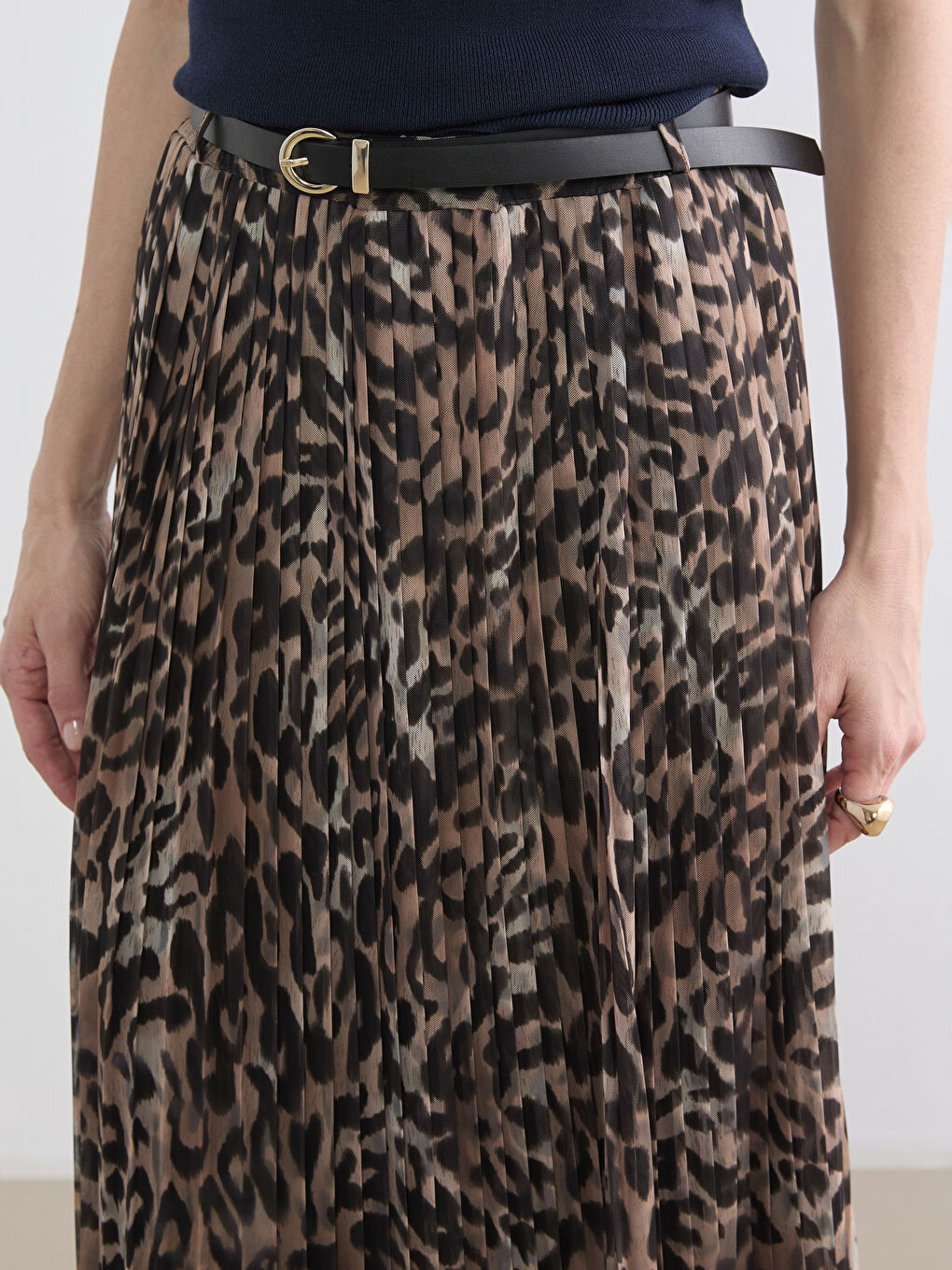 Kahverengi Beli Kemerli Desenli Şifon Pileli Etek-2