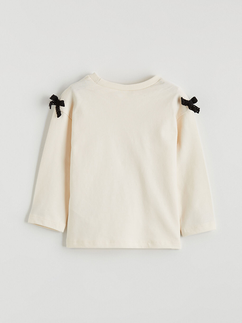 طقم بيج فاتح / ايكرو طفلة-3