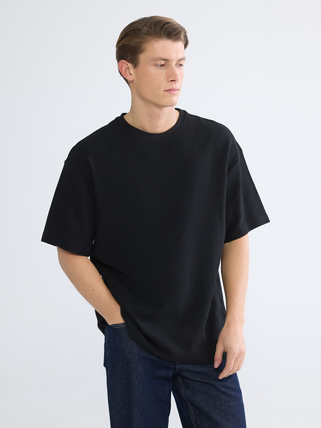 Siyah Bisiklet Yaka Erkek Tişört