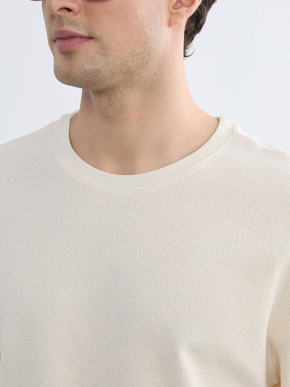 Bej Bisiklet Yaka Erkek Tişört-2