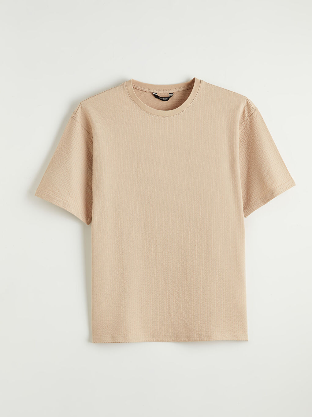 Bej Bisiklet Yaka Dokulu Erkek Tişört