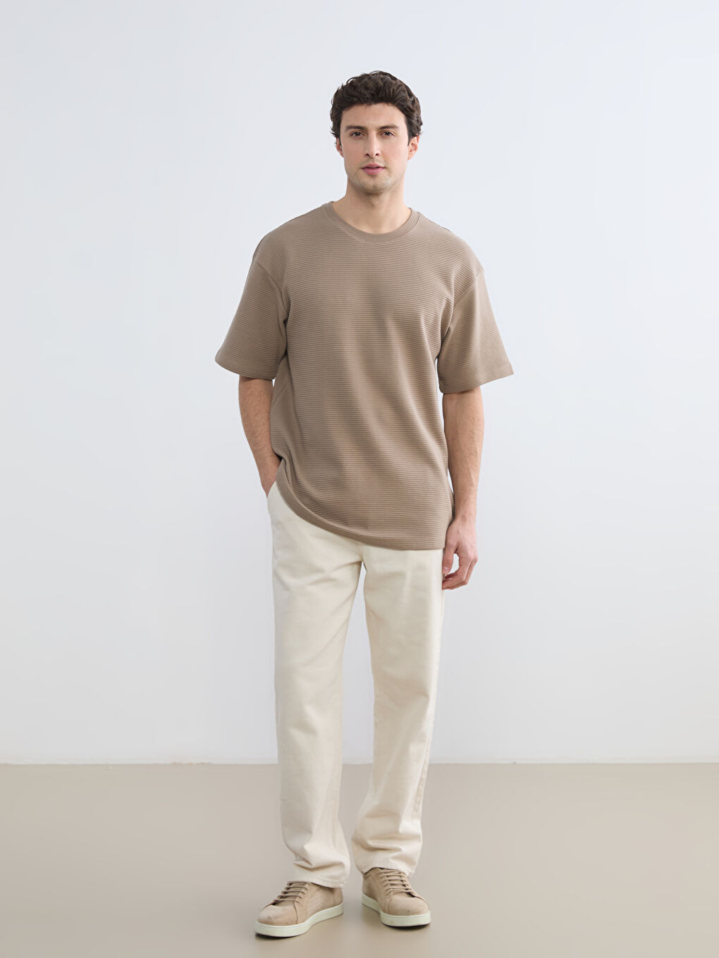 Kahverengi Bisiklet Yaka Çizgili Erkek Tişört-1