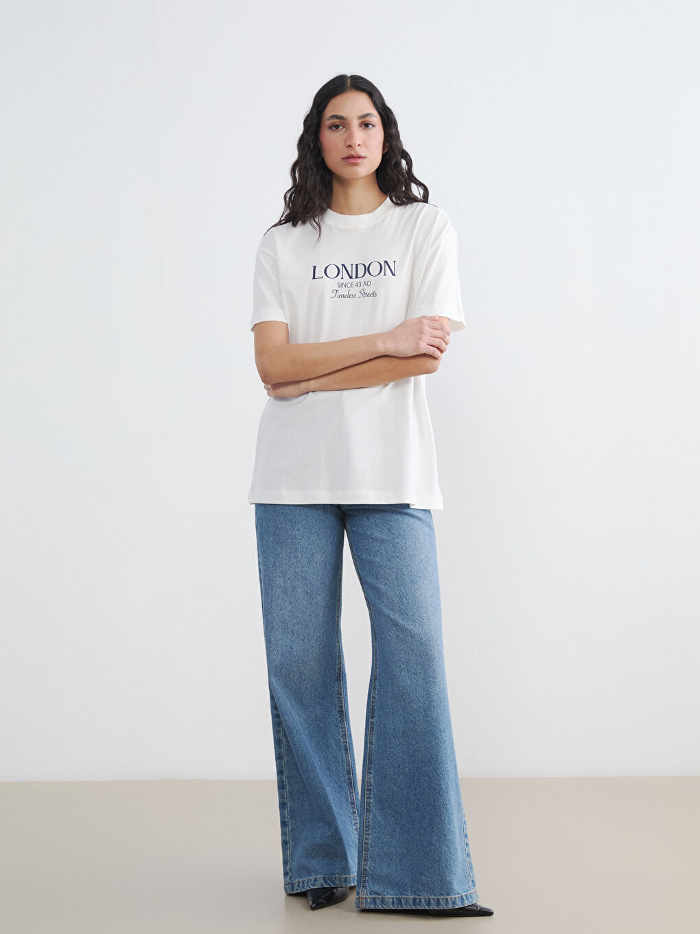 მრგვალი საყელო London ნაბეჭდი ქალების მაისური-1