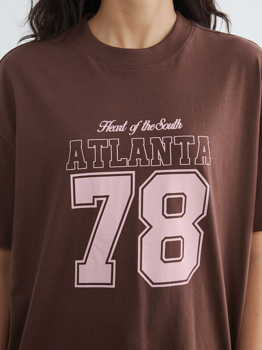 Женская футболка с круглым вырезом и принтом «Atlanta»-2