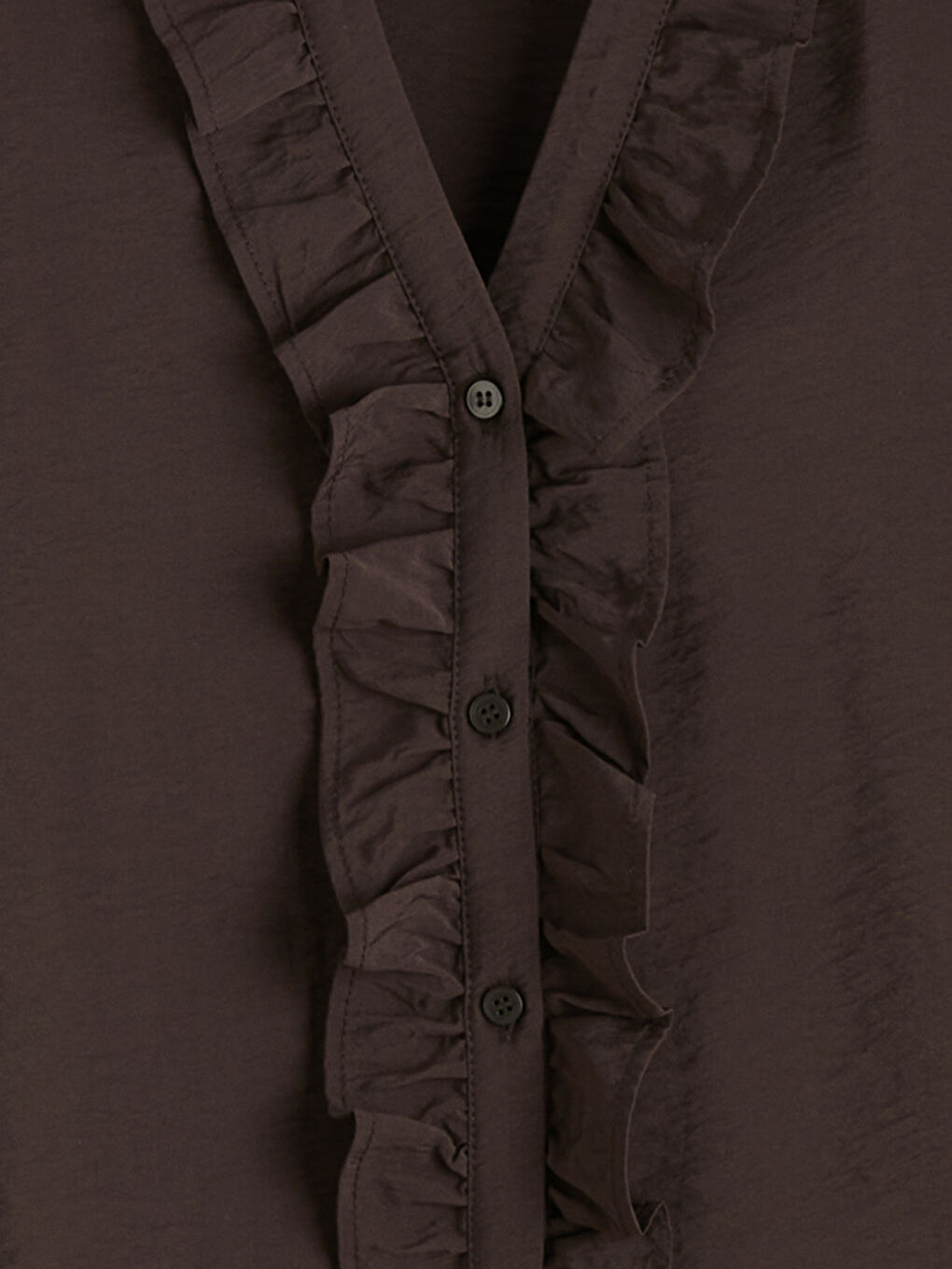 Kahverengi Kaçık Yaka Fırfırlı Bluz-1