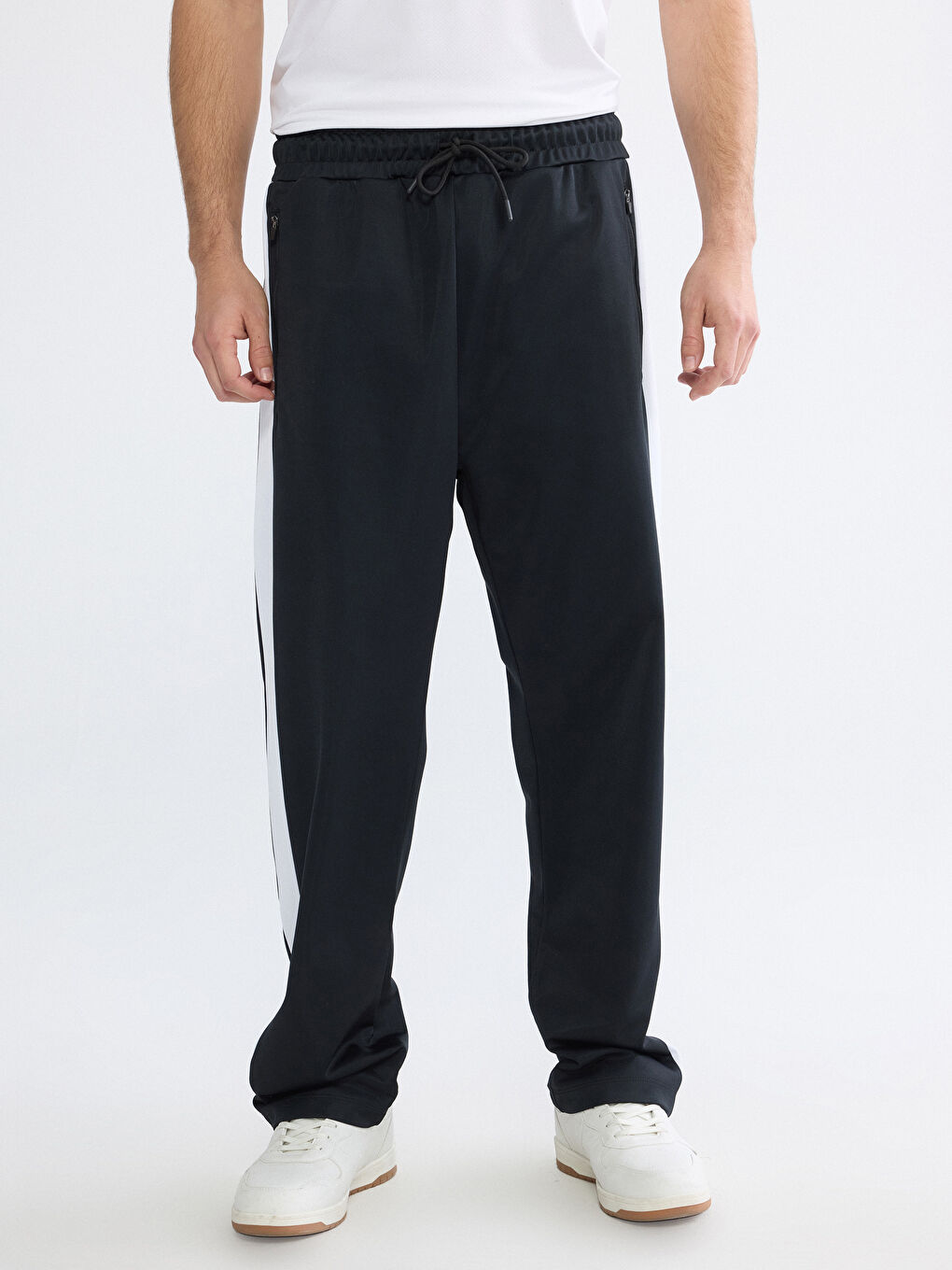 Siyah Loose Fit Şeritli Erkek Eşofman Altı-1