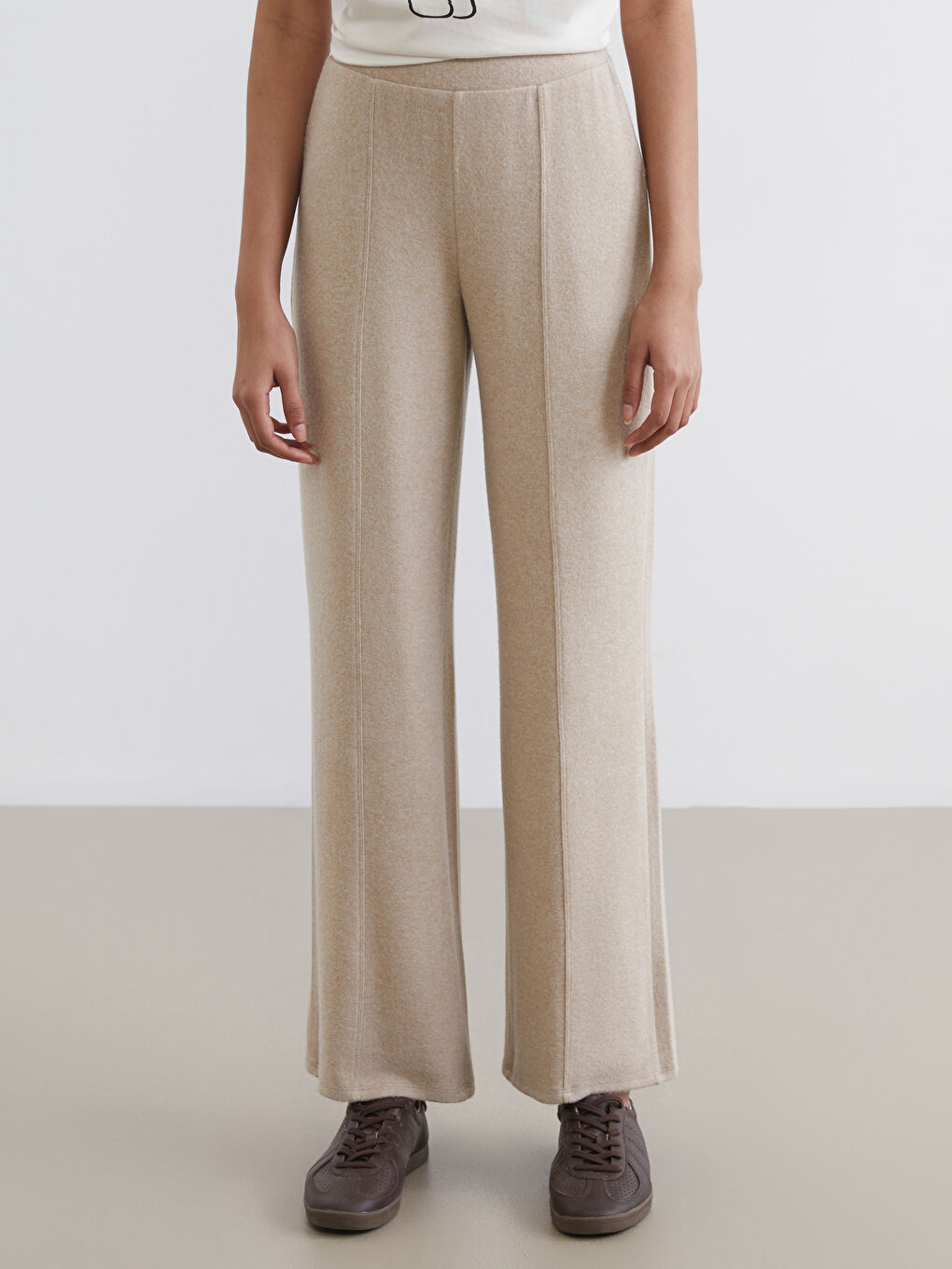 بنطال رياضي بيج امرأة-1