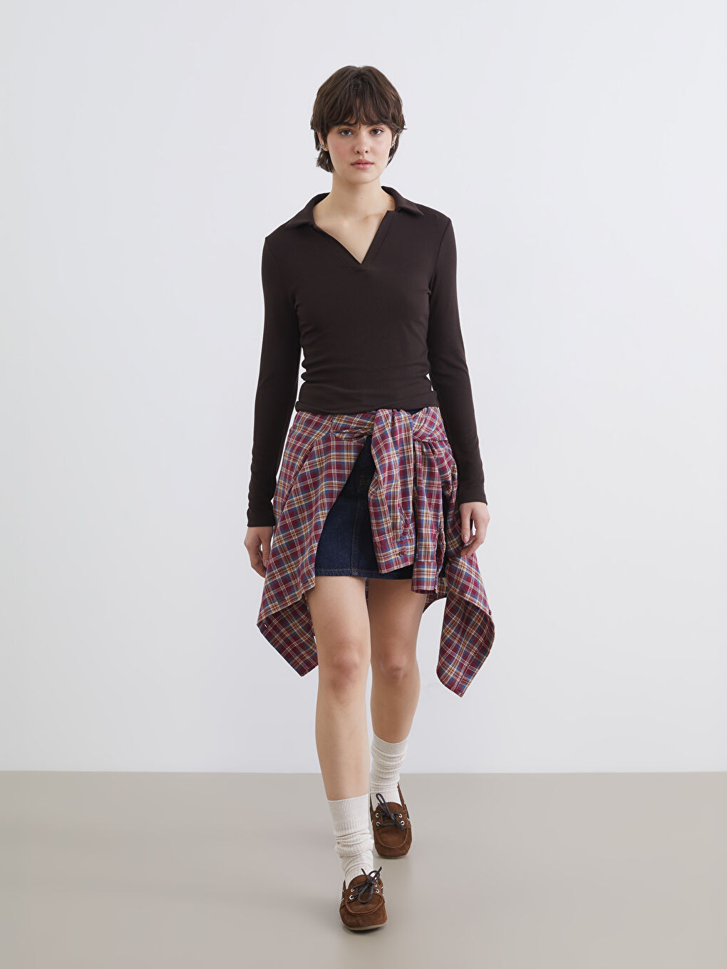 Kahverengi Polo Yaka Kadın Body	-1