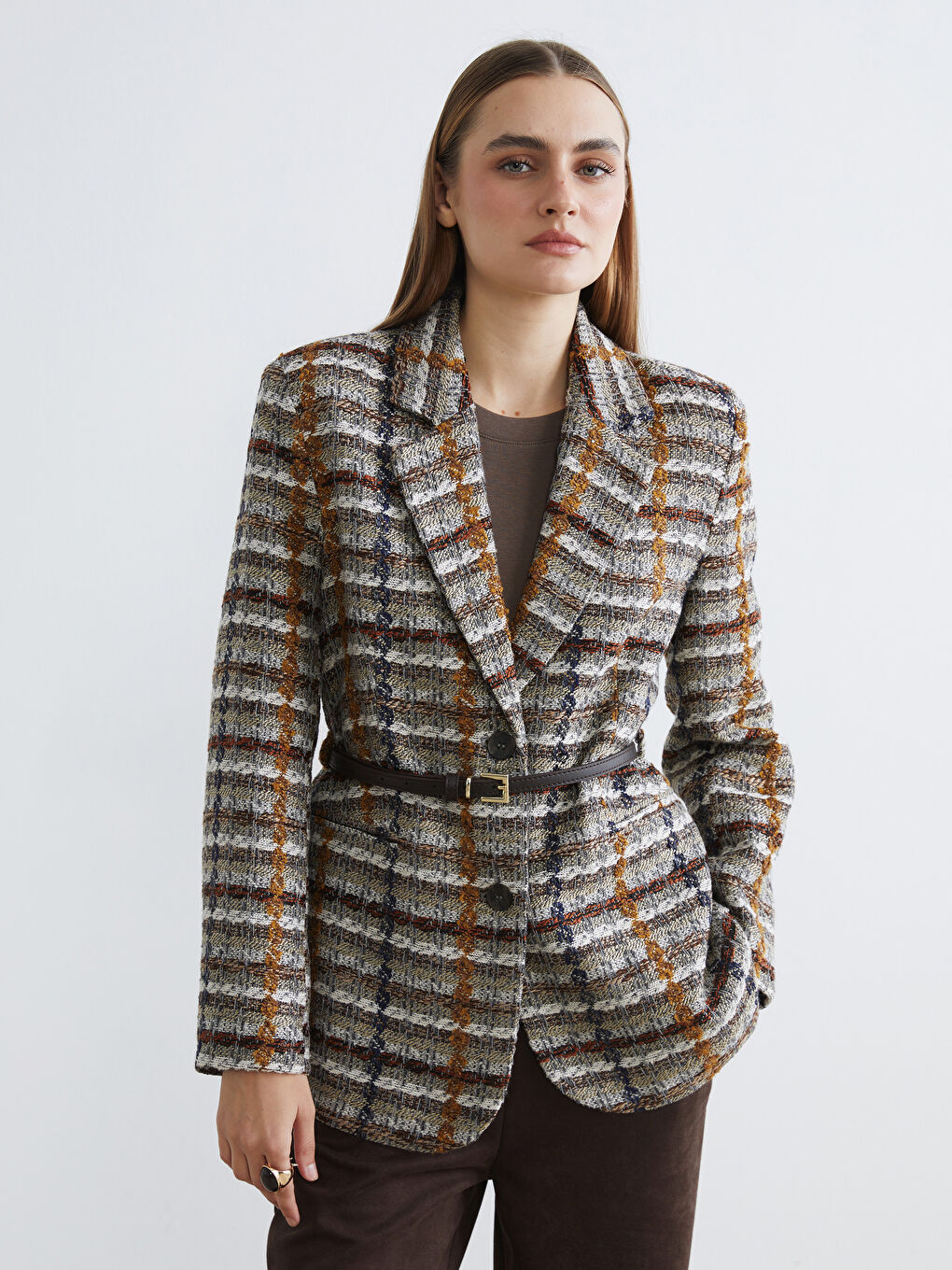 Bej Ekose Kemerli Kadın Tüvit Blazer Ceket