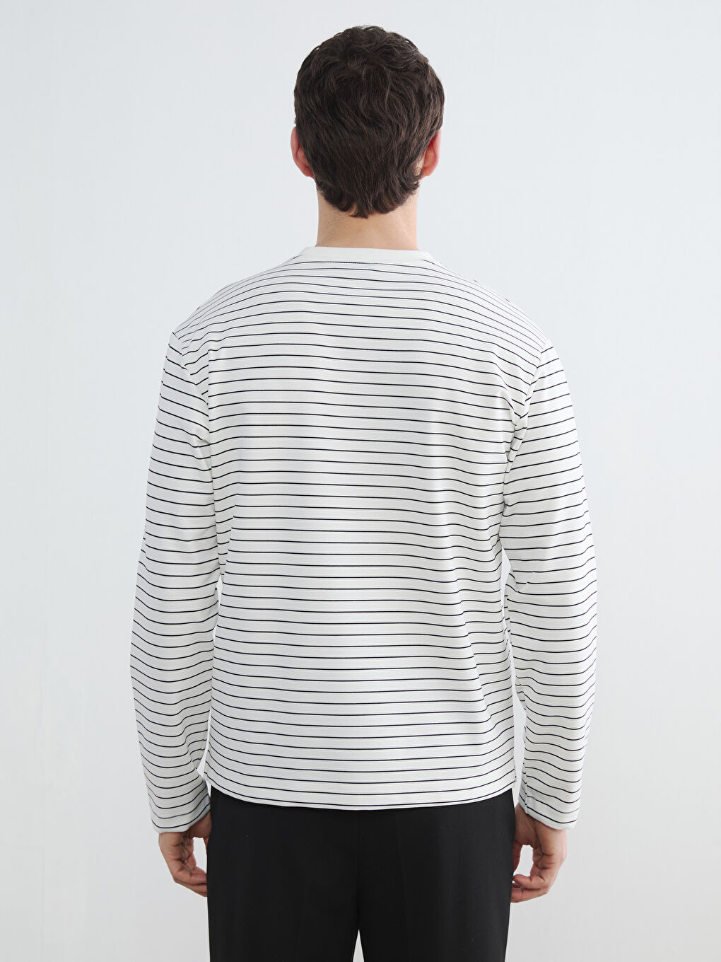 Ekru Bisiklet Yaka Çizgili Erkek Sweatshirt-4