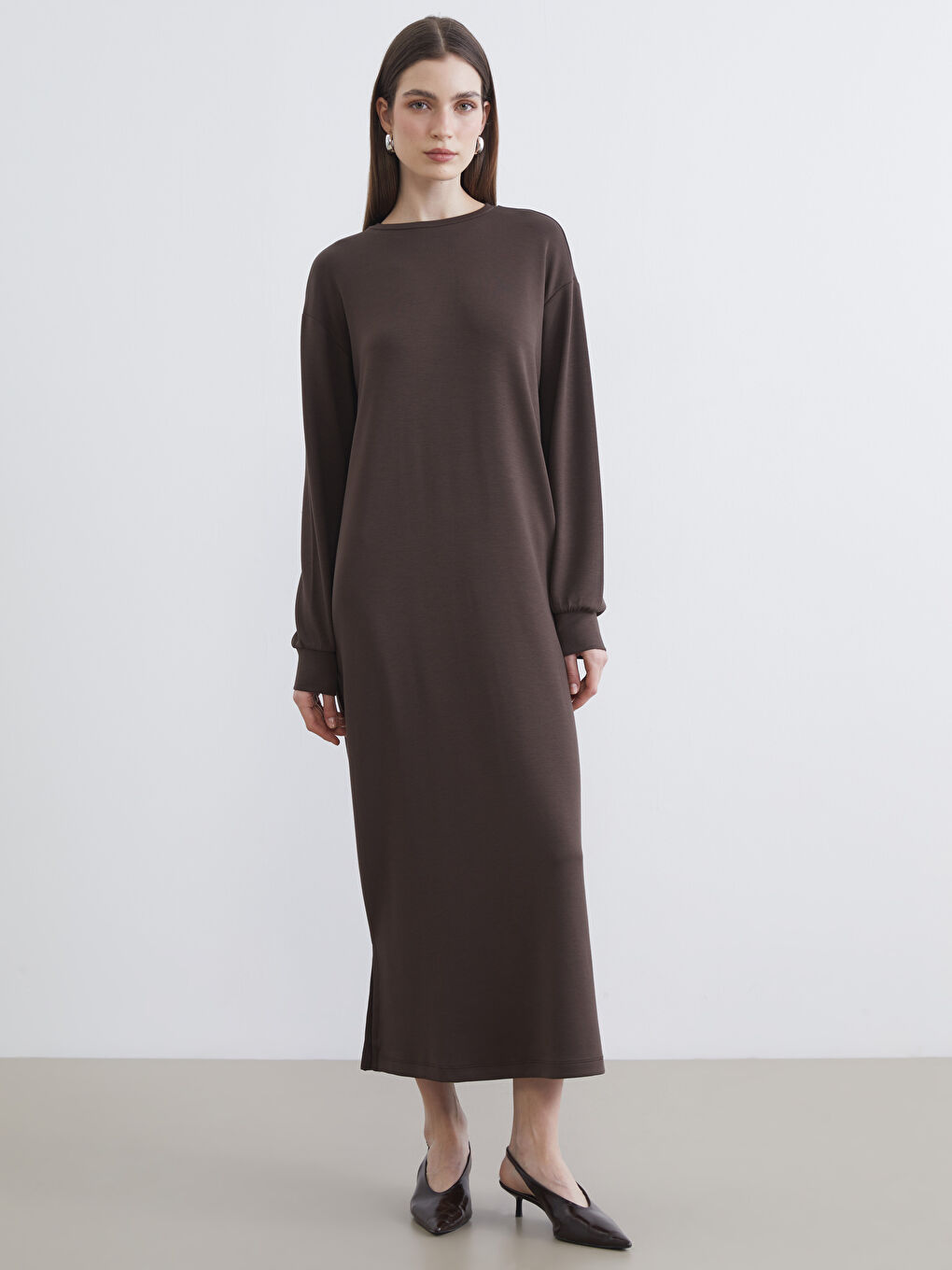 Kahverengi Bisiklet Yaka Yırtmaçlı Sweat Elbise-1