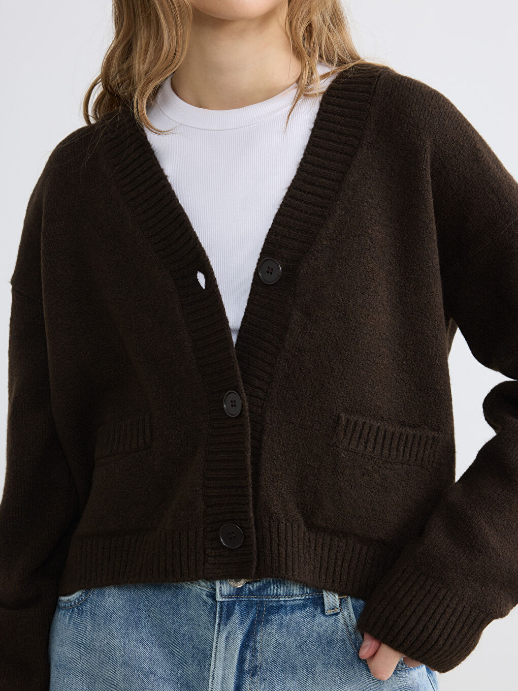 Kahverengi V Yaka Kadın Triko Hırka-2