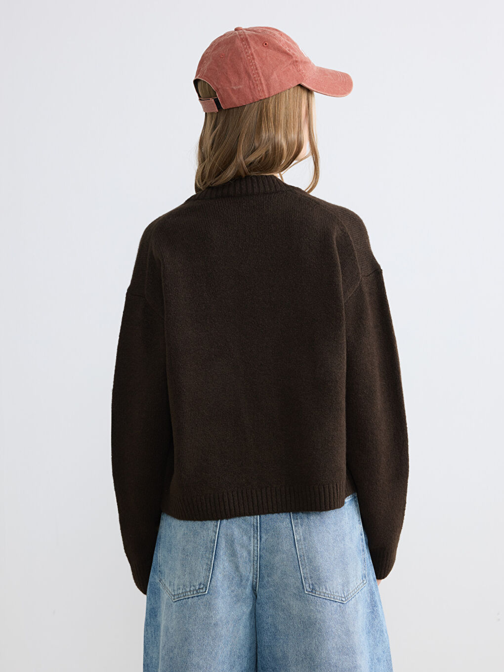 Kahverengi V Yaka Kadın Triko Hırka-3