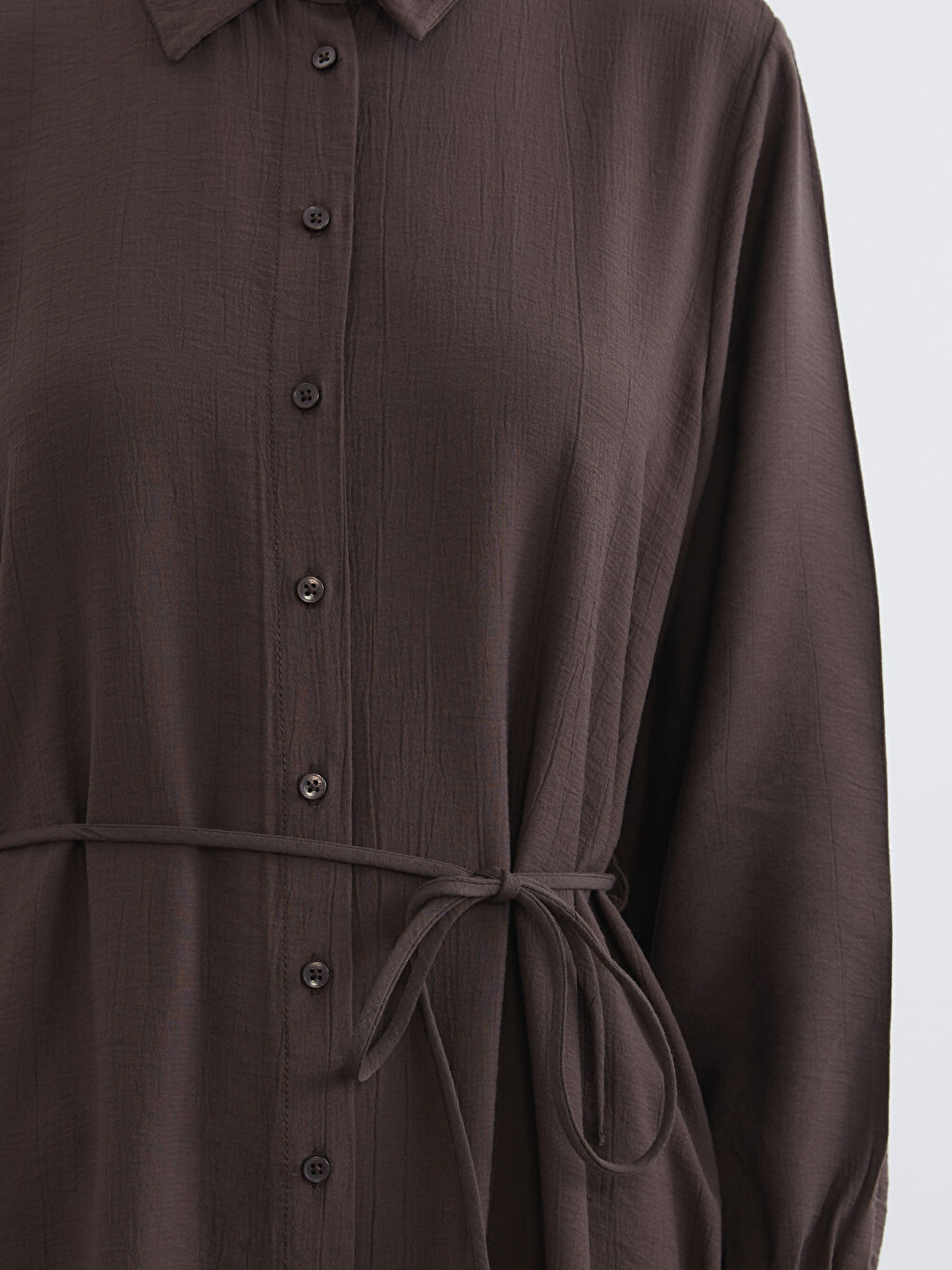 Kahverengi Dokulu Kuşaklı Gömlek Elbise-2