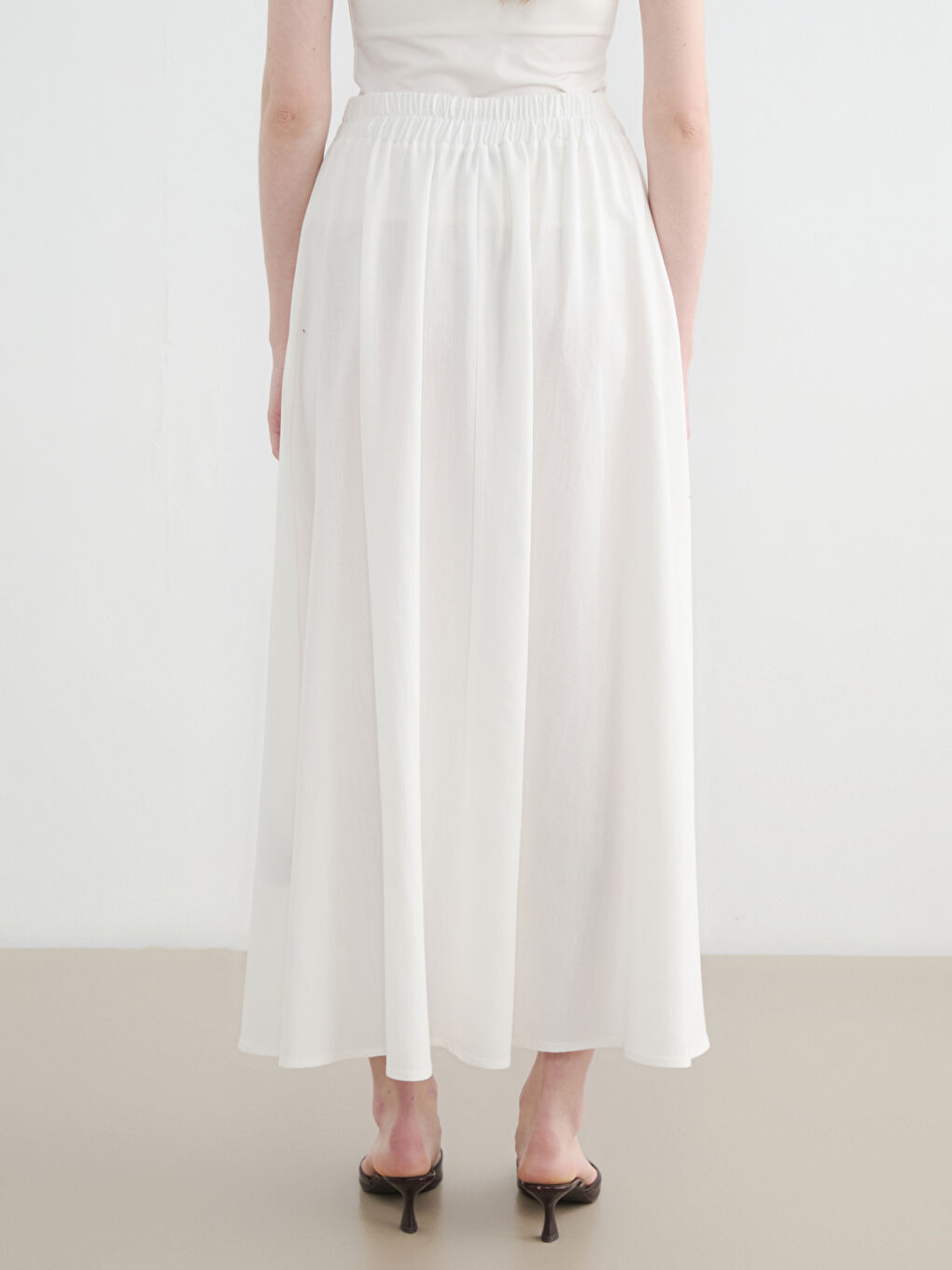 Beyaz Beli Lastikli Keten Karışımlı Kloş Etek	-3