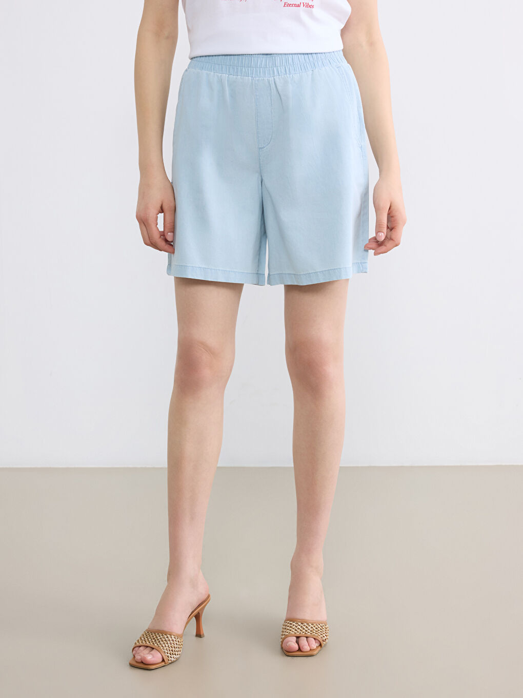 Elastic Waist Women's Jean Shorts-1