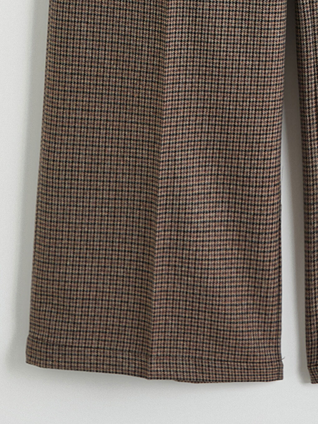 Kahverengi Standart Fit Ekose Kadın Pantolon-5