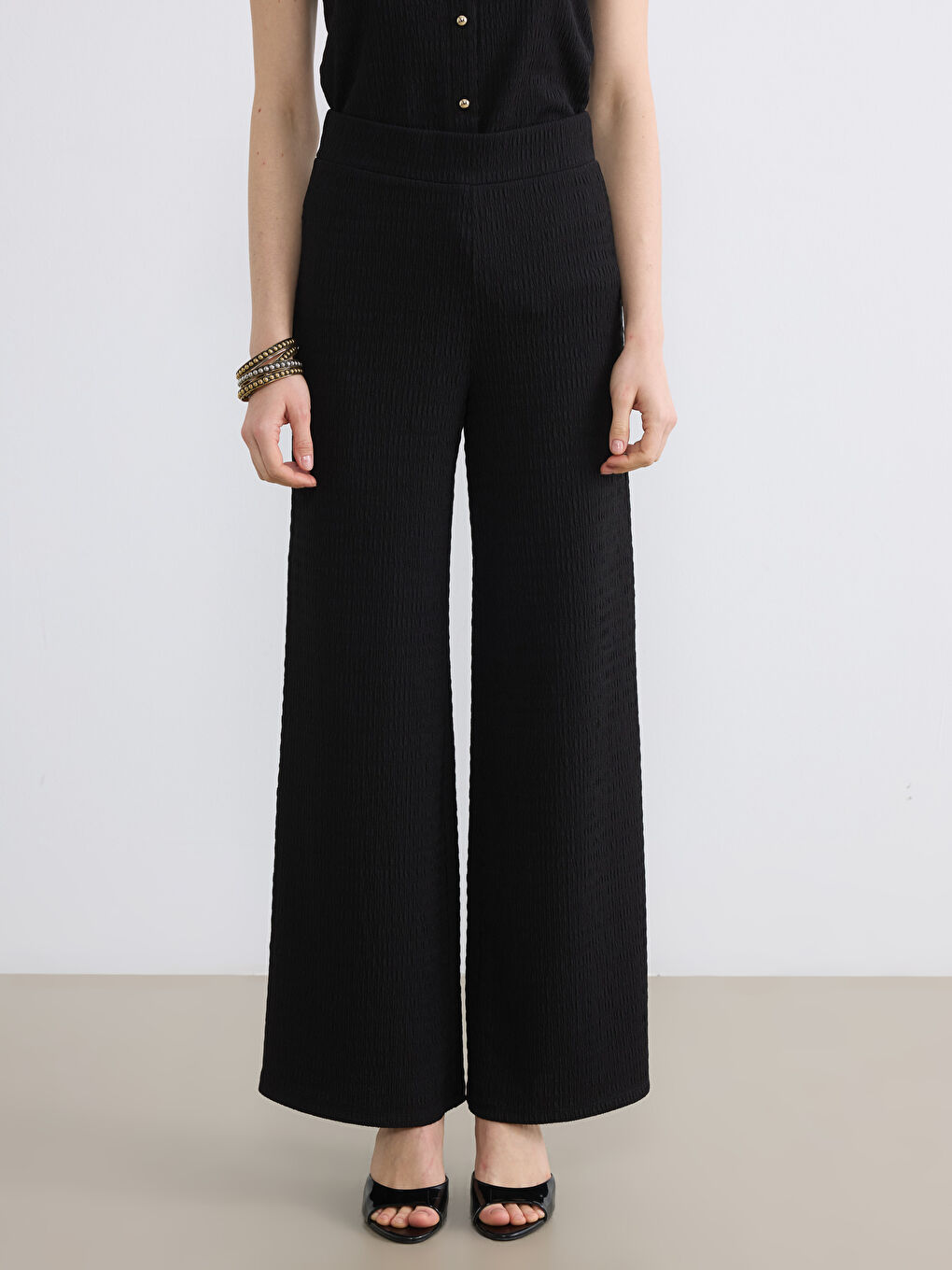 Elastic Waist Textured Women's Trousers-1