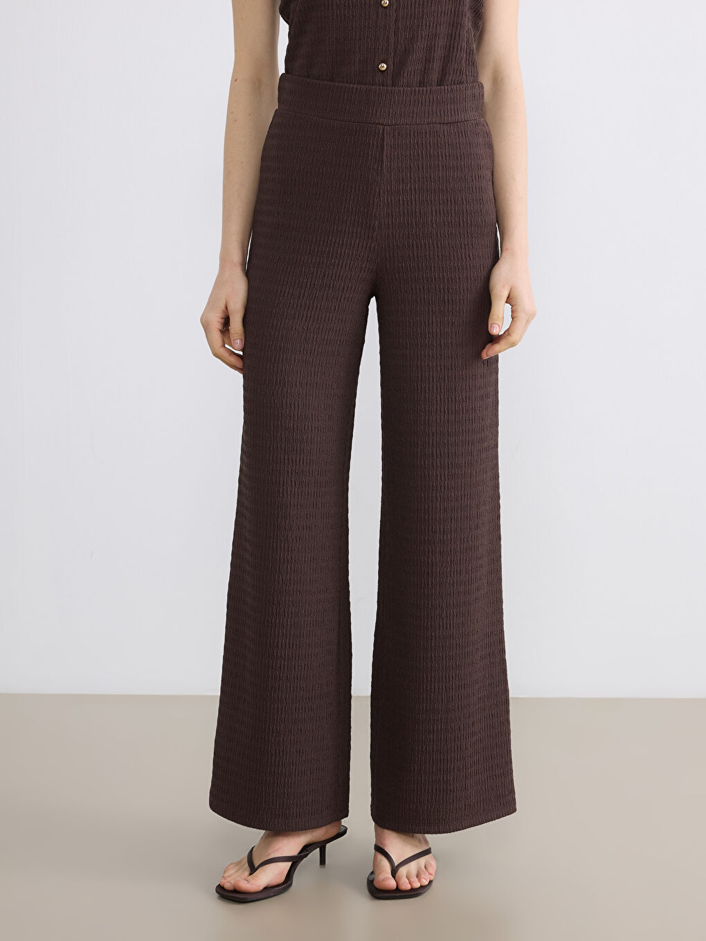 Elastic Waist Textured Women's Trousers-1