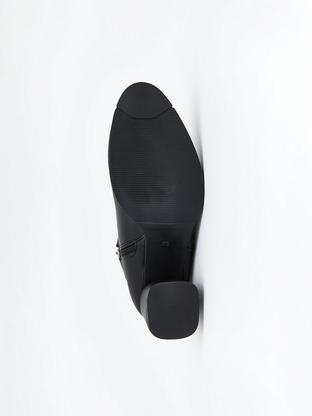 Siyah Deri Görünümlü Kadın Topuklu Bot-3