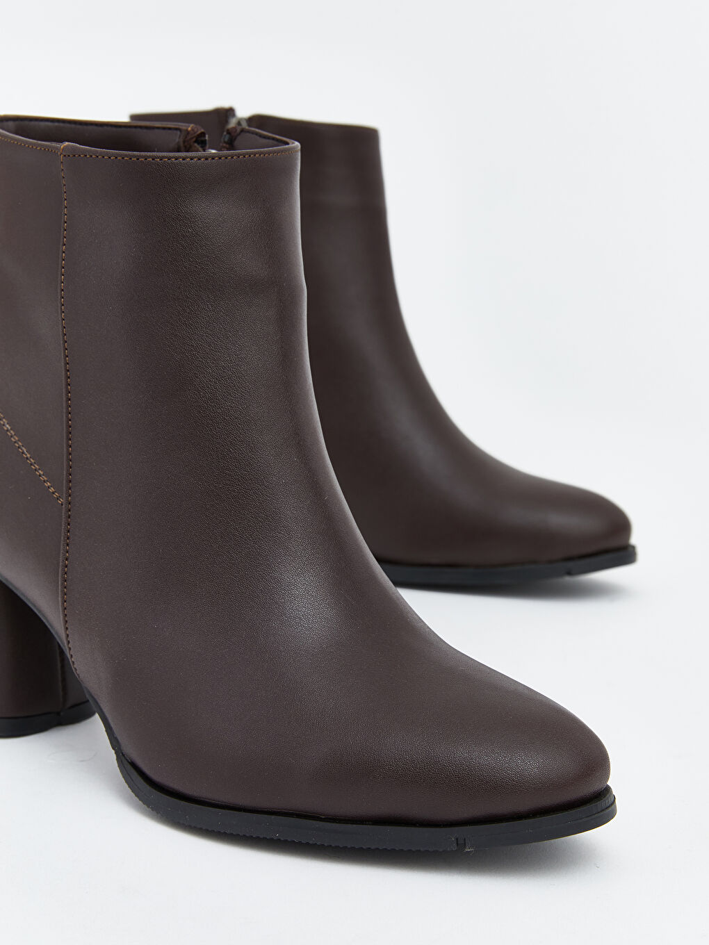 Kahverengi Deri Görünümlü Kadın Topuklu Bot-2