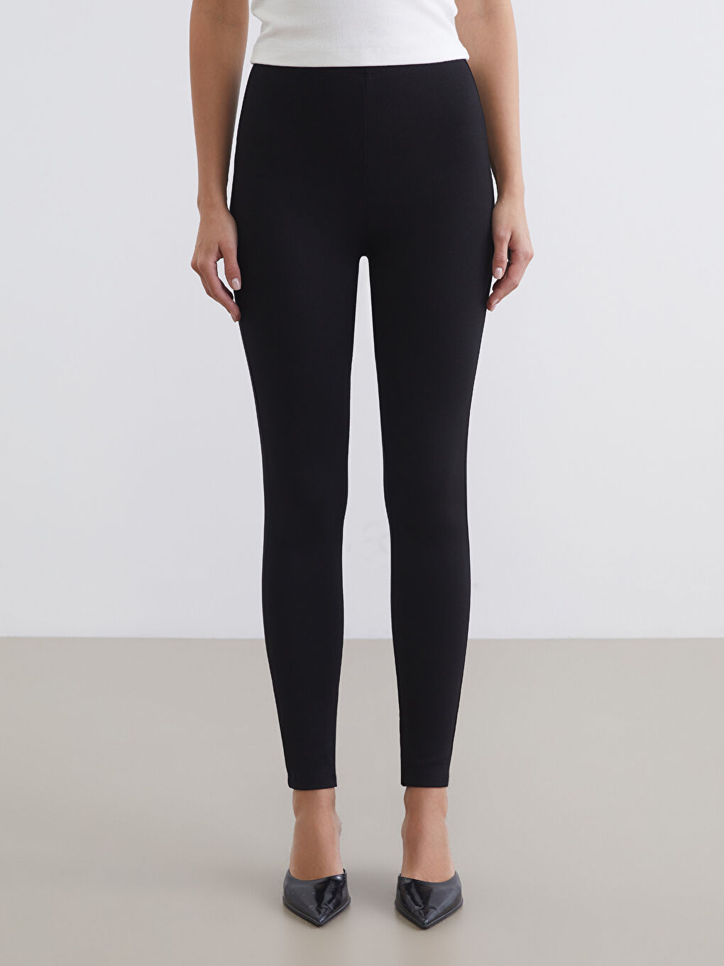 Siyah Beli Lastikli Kadın Tayt-1