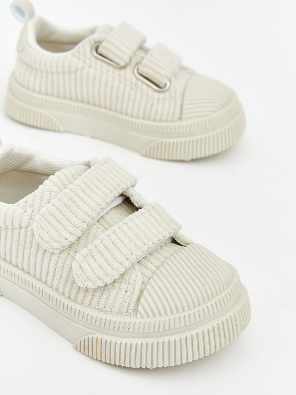 Кроссовки на застежке-липучке для вашего маленького мужчины.-2