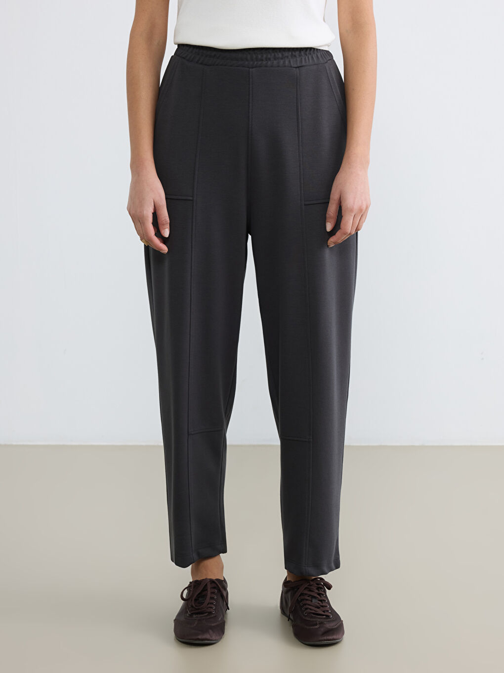 Antrasit Beli Lastikli Soft Touch Kadın Eşofman Altı-1