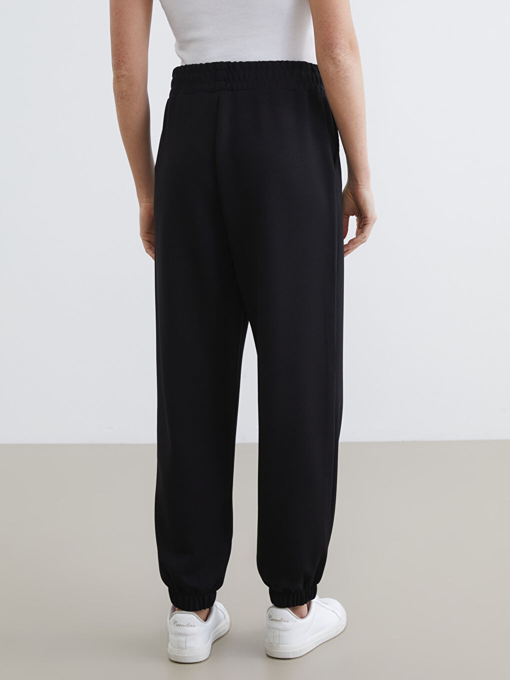 Siyah Beli Lastikli Kadın Jogger Eşofman Altı-3