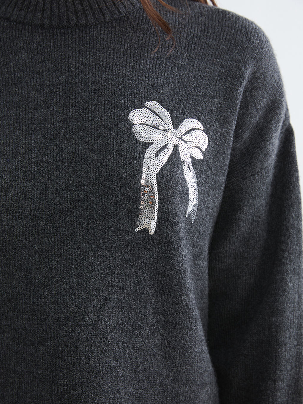 Antrasit Bisiklet Yaka Fiyonk Nakışlı Kadın Triko Kazak-2