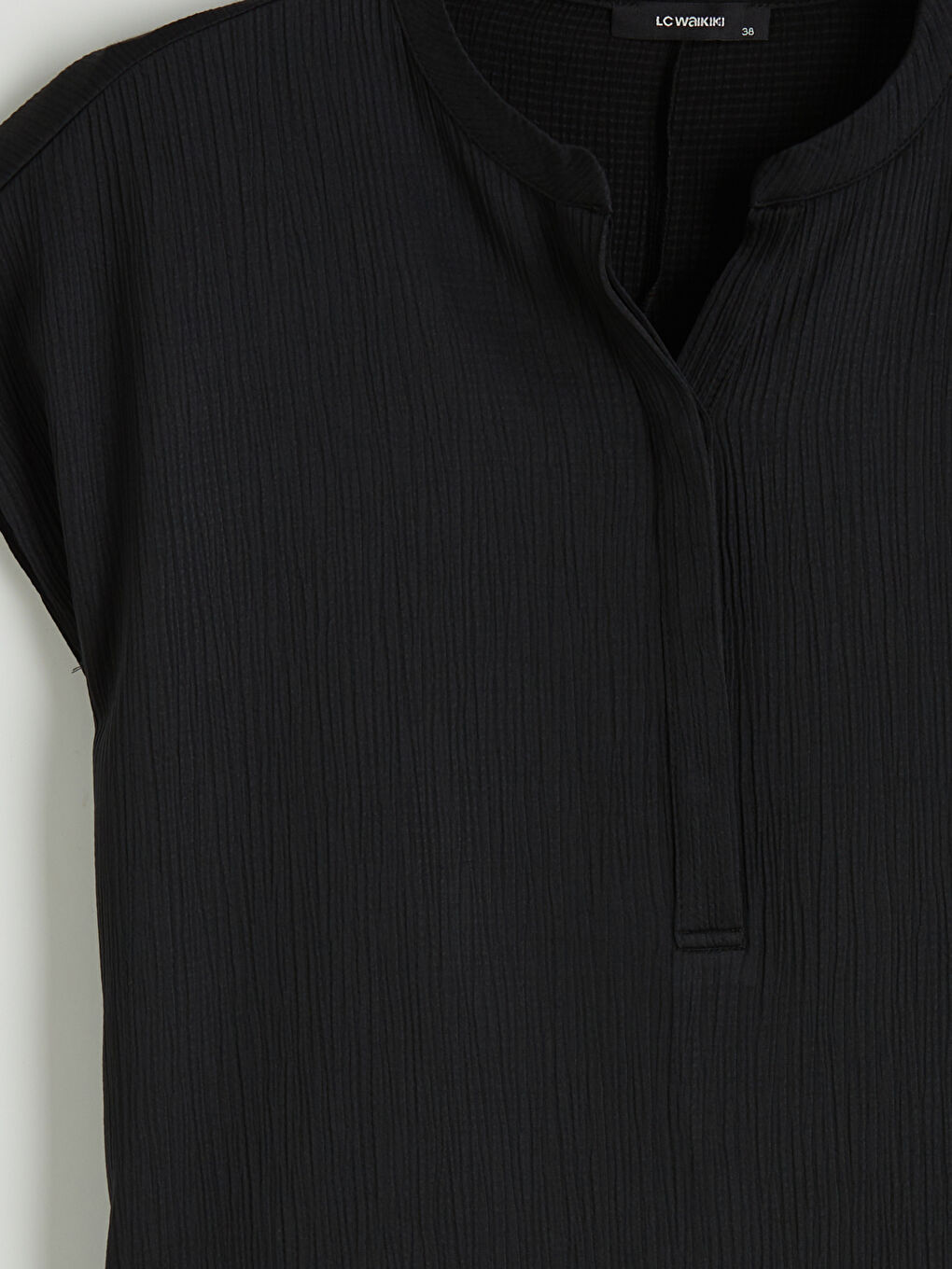 Siyah Kaçık Yaka Dokulu Bluz-5