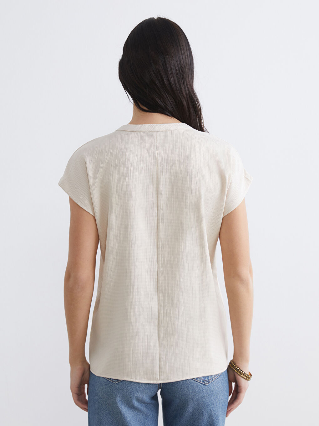 Bej Kaçık Yaka Dokulu Bluz-3