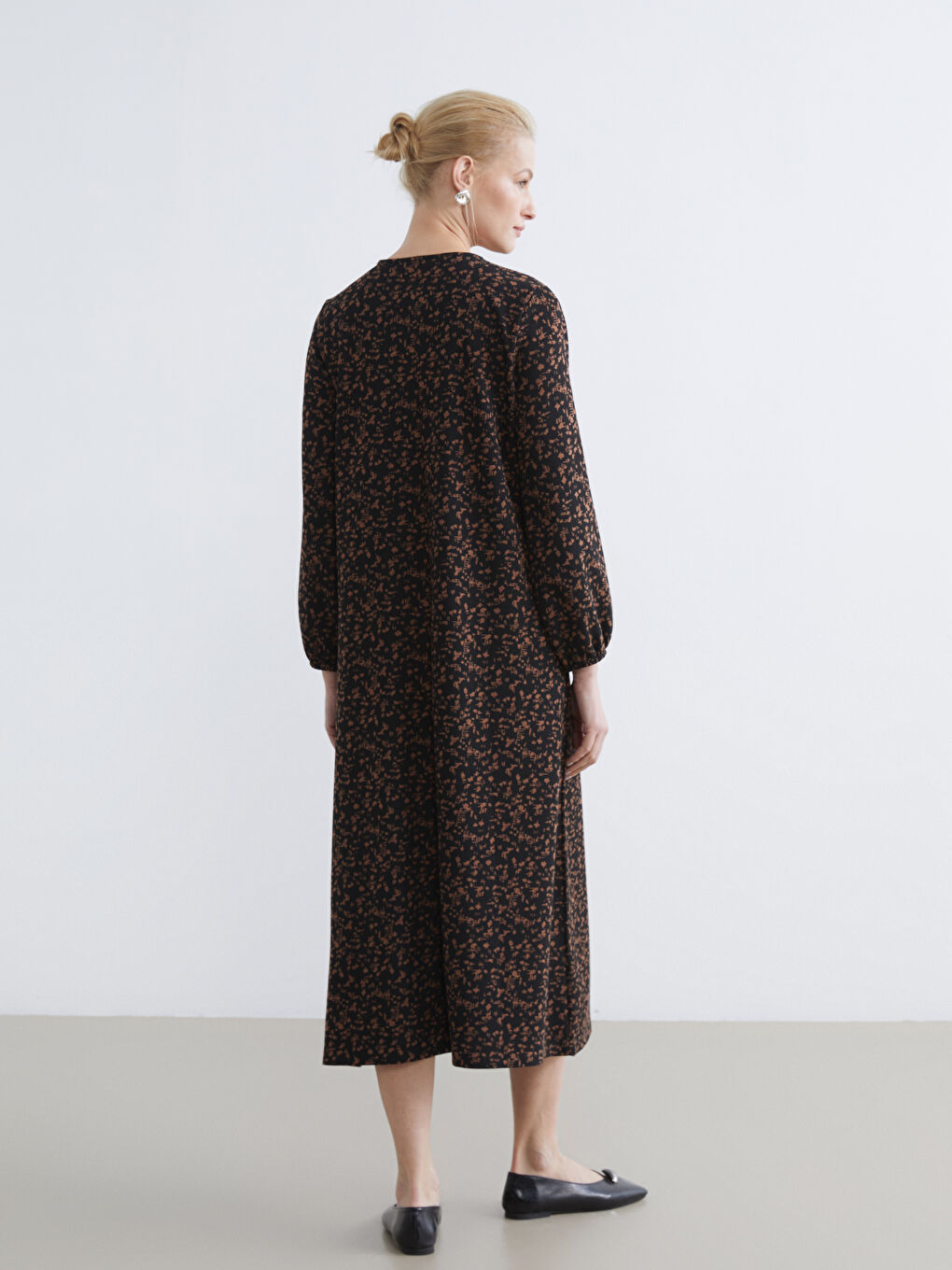 Kahverengi Bisiklet Yaka Desenli Elbise-3