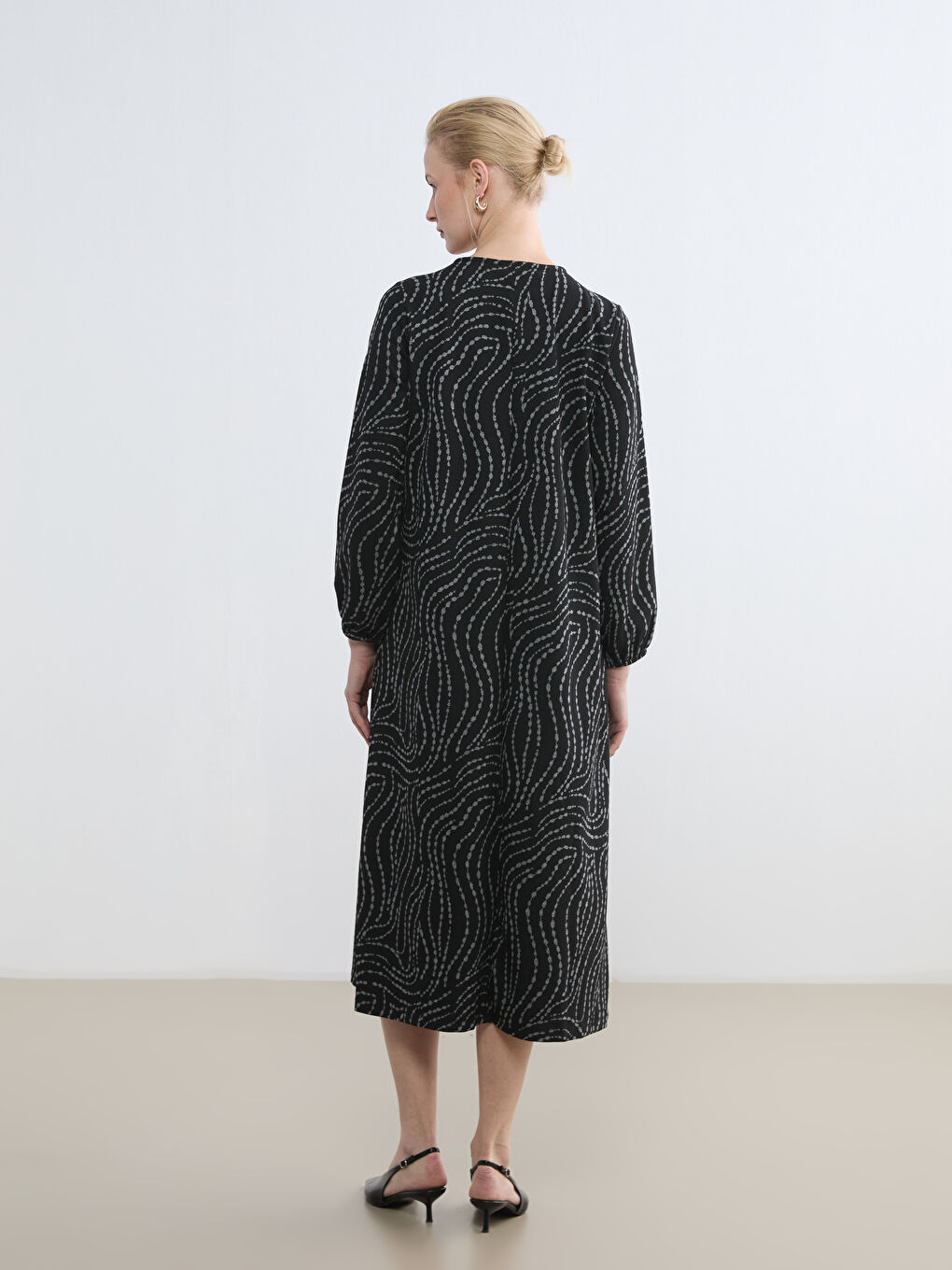 Gri Bisiklet Yaka Desenli Elbise-4