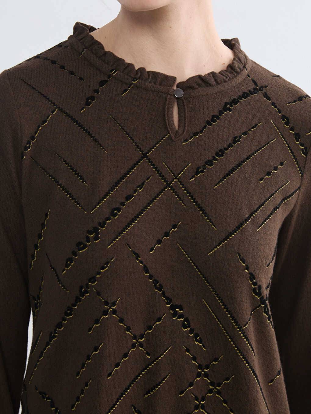 Patterned Crew Neck Blouse	
-2