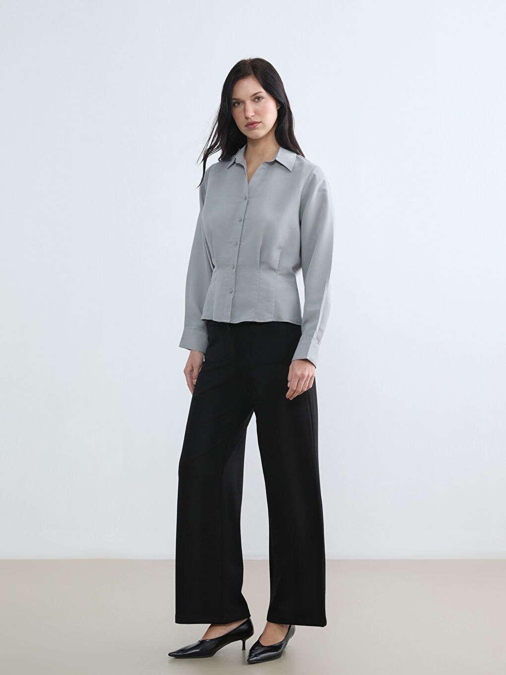 Gri Büzgülü Poplin Kadın Gömlek-1