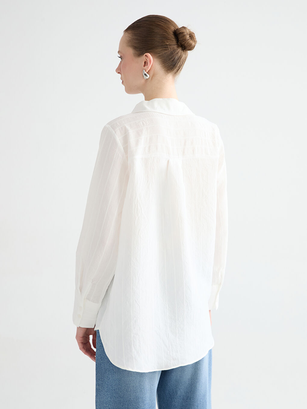 Beyaz Çizgili Kadın Gömlek-3