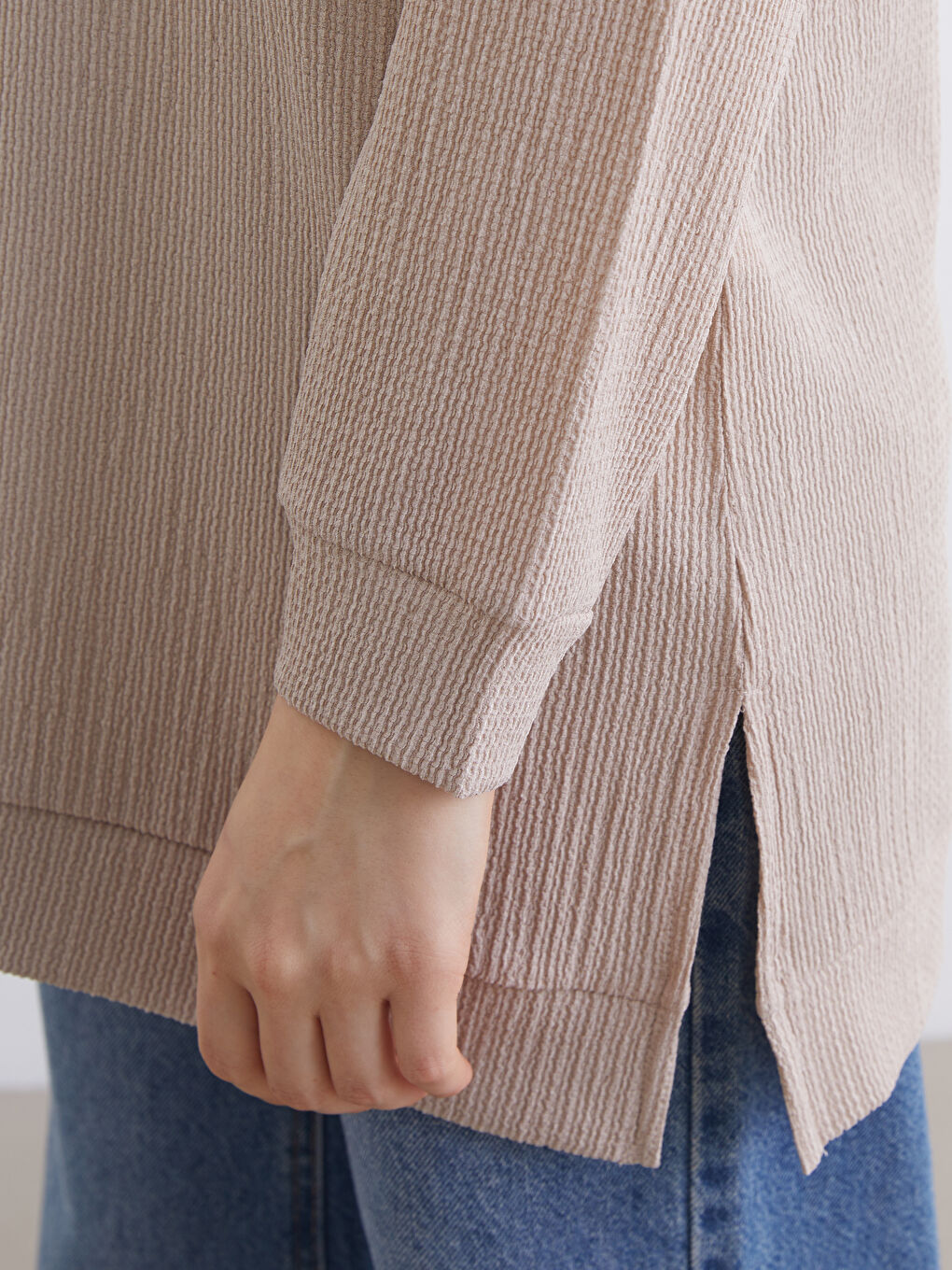 Bej Bisiklet Yaka Dokulu Kadın Tunik	-2