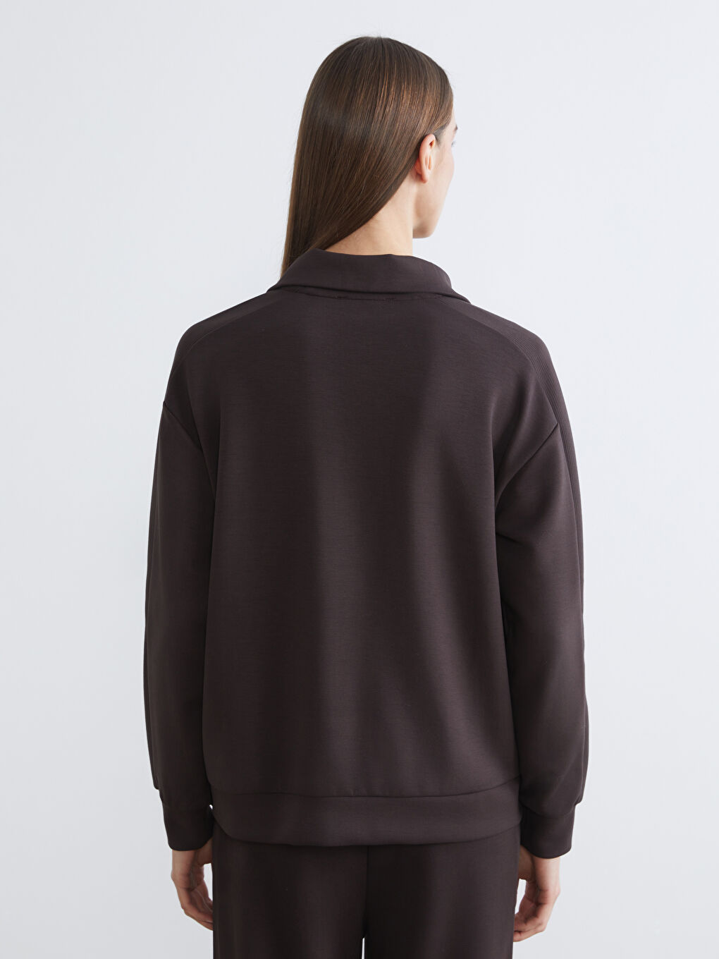 Kahverengi Dik Yaka Kadın Fermuarlı Sweatshirt-3