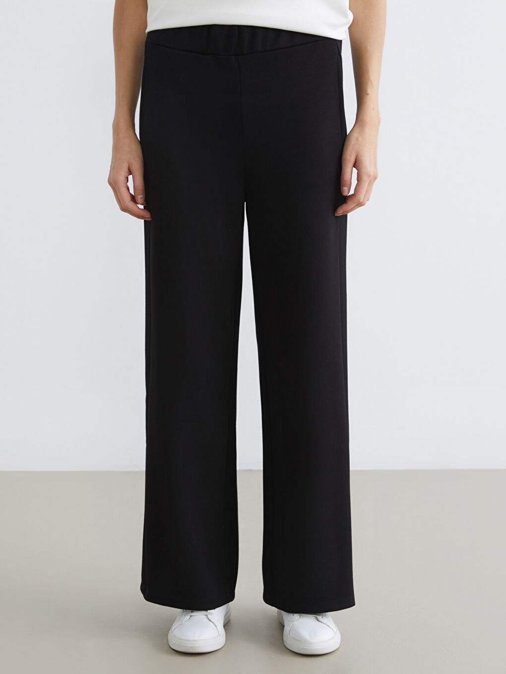 Siyah Beli Lastikli Kadın Eşofman Altı	-1