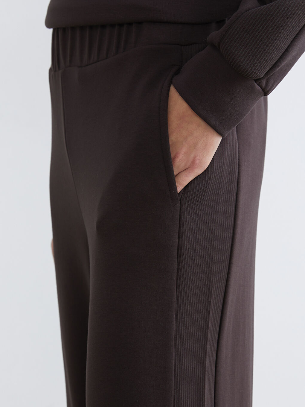 Kahverengi Beli Lastikli Kadın Eşofman Altı	-2